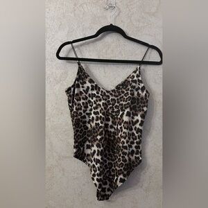 Gaze Leopard Print Bodysuit